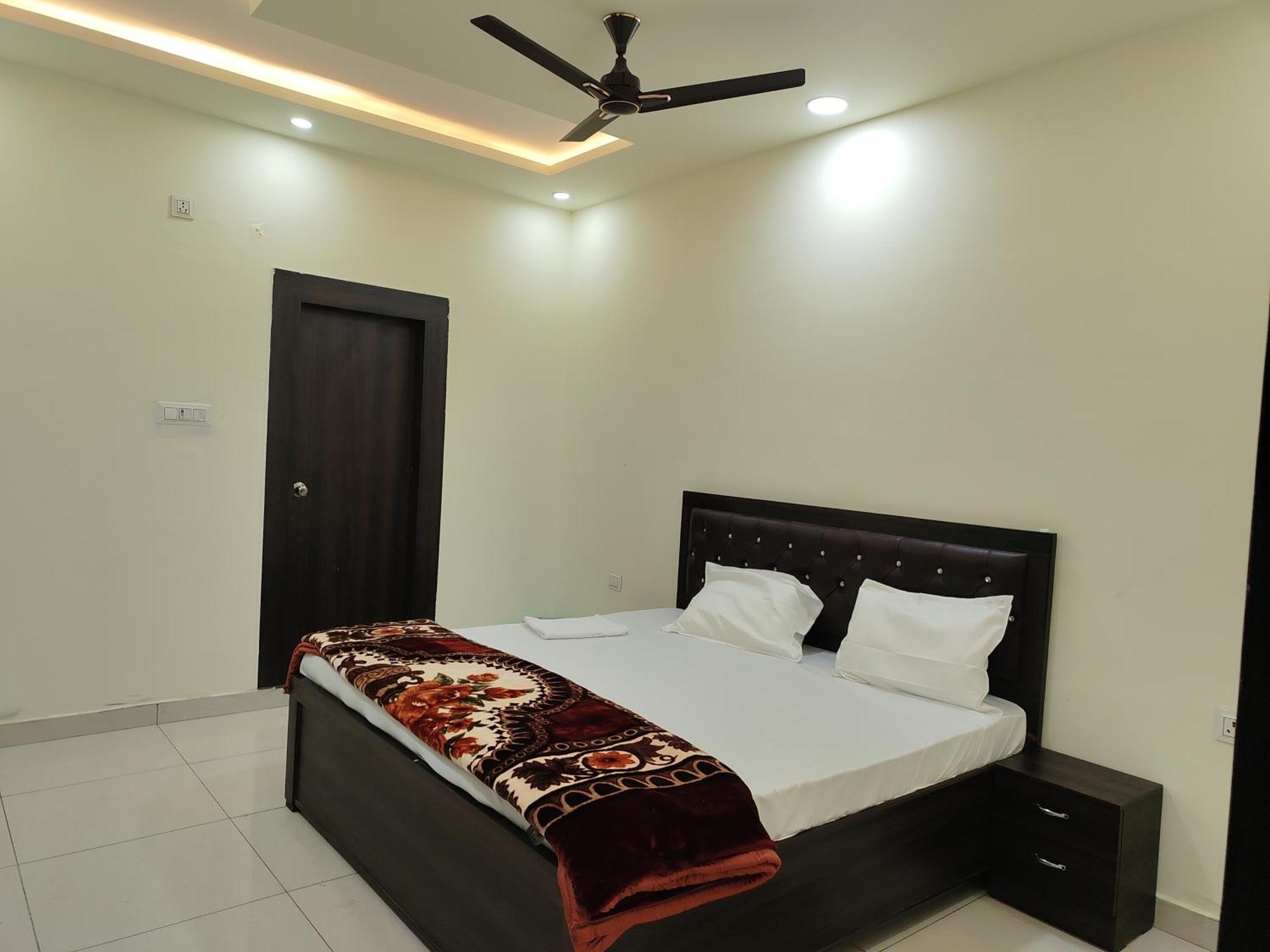 Hotel Dev International Khalilabad Extérieur photo